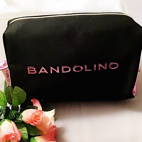 Cosmetic bag/Toiletry bag. - Picture 1 of 6